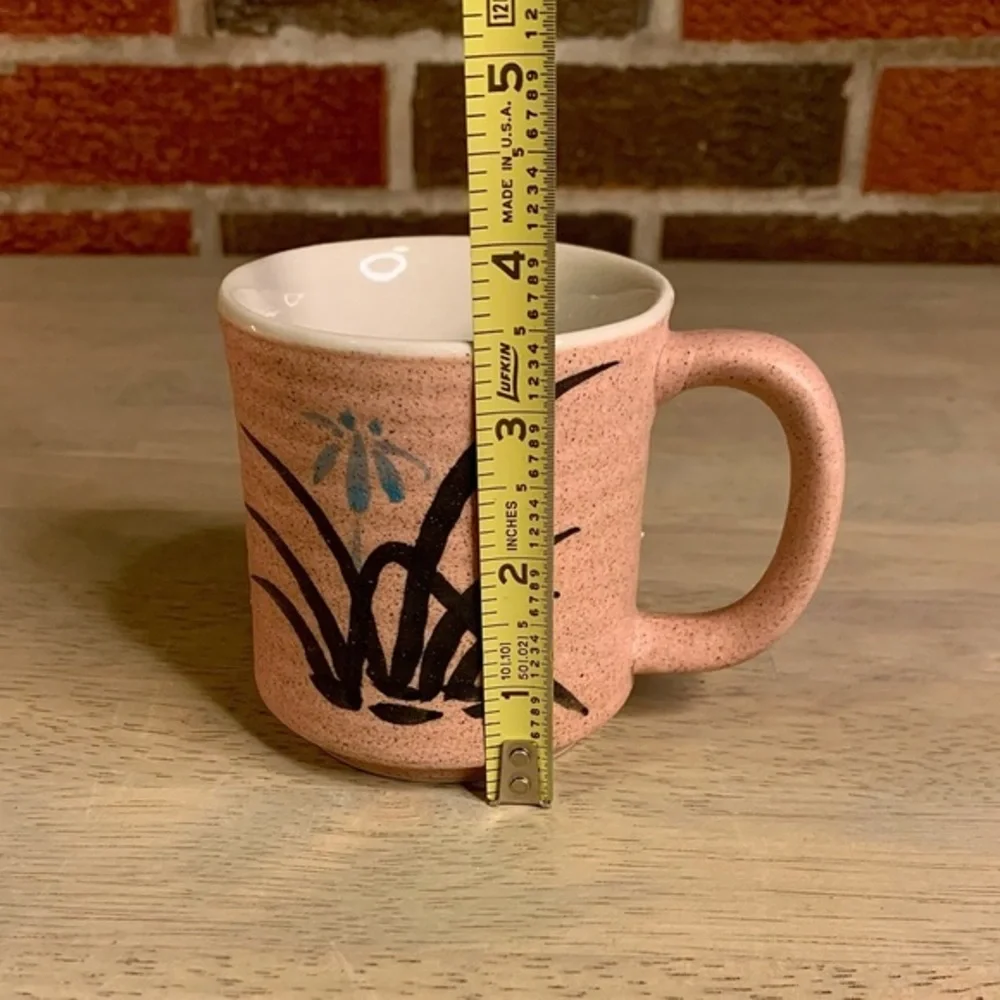 Hand Thrown Studio Pottery Coffee Tea Mug Cup,‎ Pink Cup Blue Floral EUC